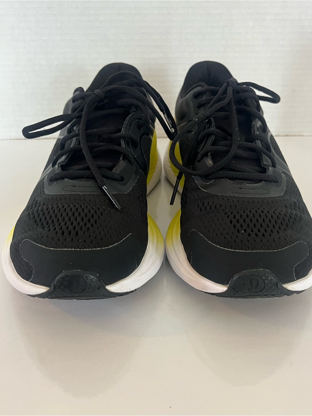 Lululemon Blissfeel Run Sneakers Black Neon Yellow Men’s 8.5 - Picture 4 of 12